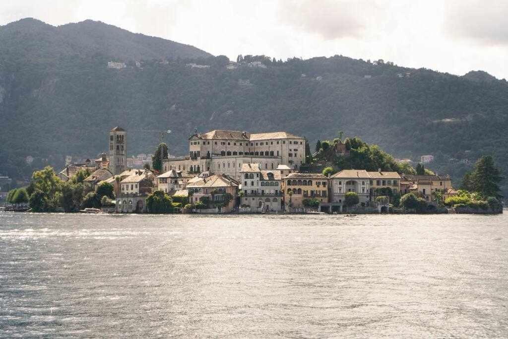 Orta Paradise 26 Орта Сан Джулио Екстериор снимка